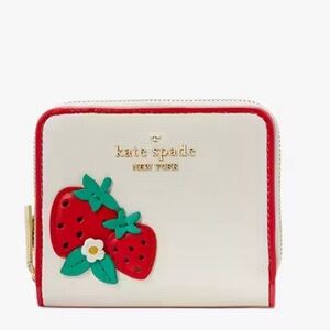 NWOT rare / special edition Kate Spade strawberry wallet